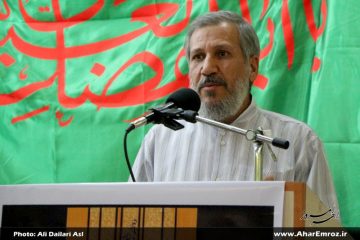 امام جمعه اهر از حسین دوستی در خطبههای نماز جمعه تقدیر کرد
