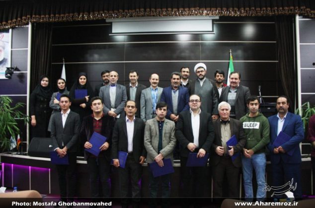تصویری/ محفل شعر و ادب به مناسبت هفته وحدت در دانشگاه آزاد اسلامی واحد اهر