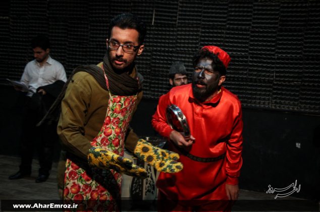 تصویری/ هفتمین روز اجرای عمومی نمایش طنز و شاد ایرانی «کافه مبارک»