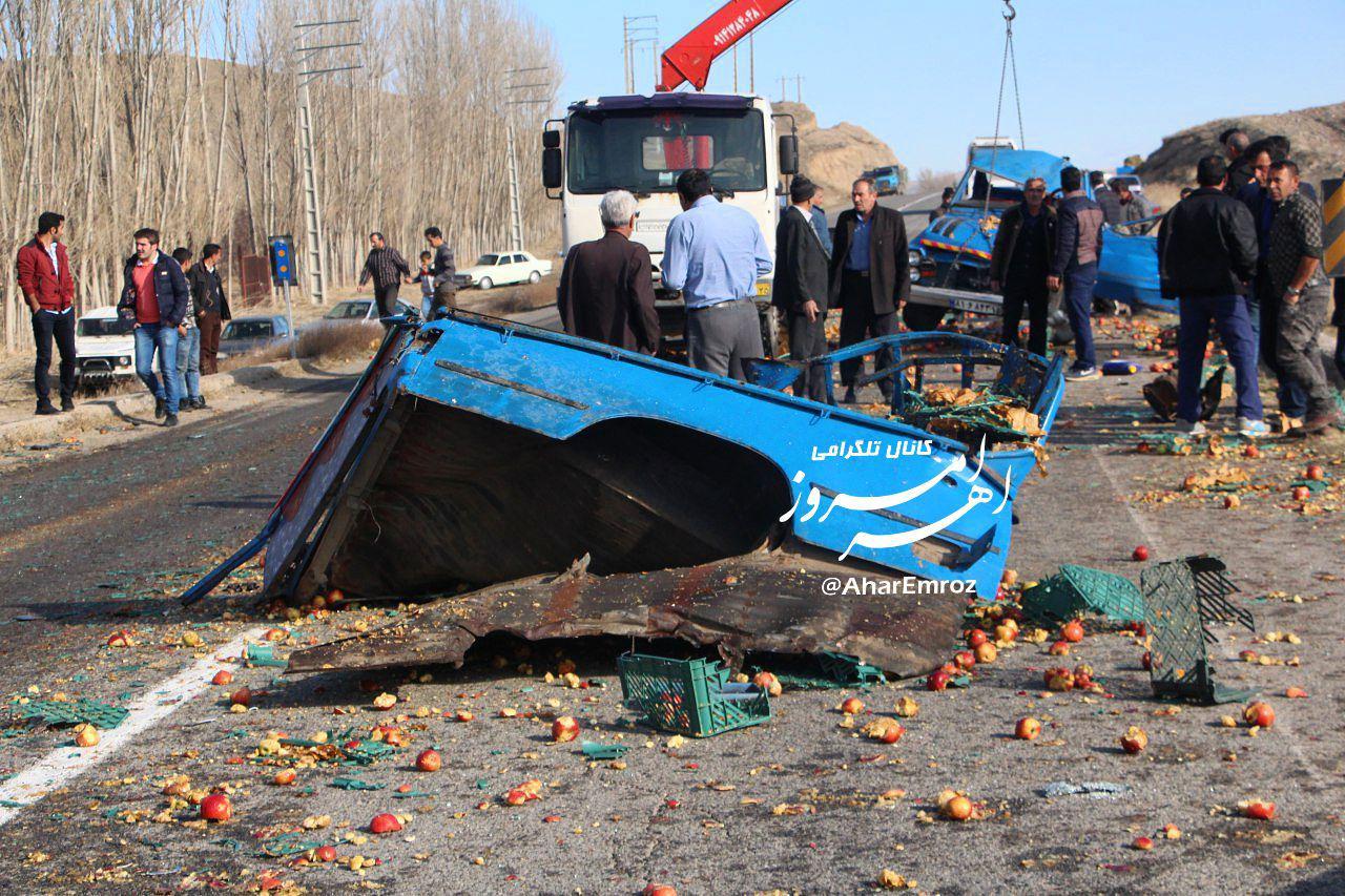تصادف مرگبار نیسان و اتوبوس با ۲ کشته و ۱۴ مصدوم در جاده اهر – مشگین شهر + تصاویر