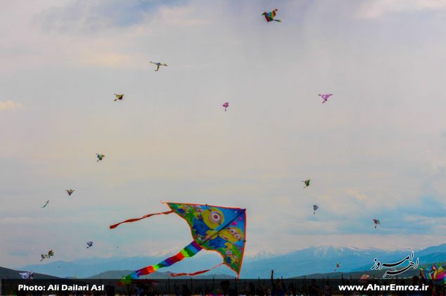 تصویری/ همایش بادبادک پرانی به مناسبت سوم خرداد، سالروز آزادسازی خرمشهر در اهر