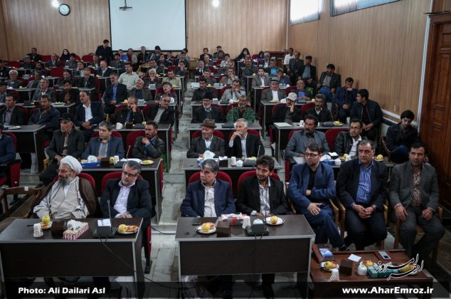 تصویری/ جلسه مشترک رؤسای شوراهای اسلامی روستاهای بخش مرکزی با مسئولان شهرستان اهر