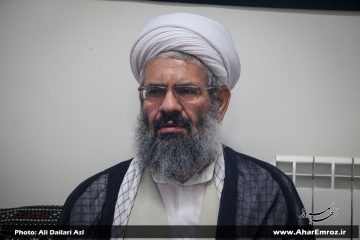 تبیین و روشنگری وظیفه سنگین حوزههای علمیه است/ بارها به برادران طلبه توصیه کردهام تا قلمبهدست باشند