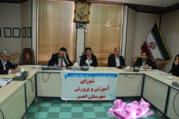حسنزاده: تقدیر از معلمان نباید صرفاً به هفته معلم منتهی شود/ رمضانپور: شورای معلمان مدارس اتاق فکر آموزش و پرورش تلقی میشود