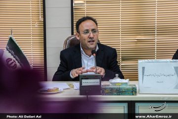 ریالی از اعتبارات دولتی به مدارس اهر تخصیص نمییابد/ موزه آموزش و پرورش اهر راهاندازی میشود/ خبرنگاران را شرکای آموزش و پرورش میدانیم/ دخالتی در انتخاب و انتصاب مدیران مدارس اهر نداریم