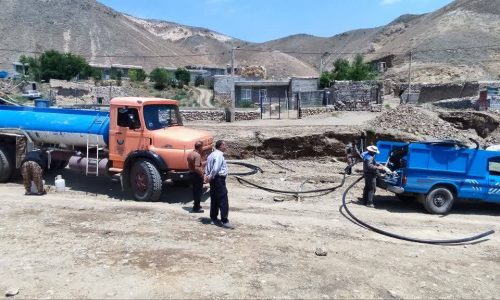 اعزام اکیپ‌های بهره‌برداری به مناطق سیل‌زده شهرستان اهر / خسارت به تأسیسات آب روستای ساری‌سولی