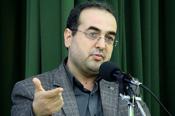 پوسترهای نصب‌شده کاندیداها در محل‌های غیرمجاز در شهر اهر از امشب پاک‌سازی می‌شود