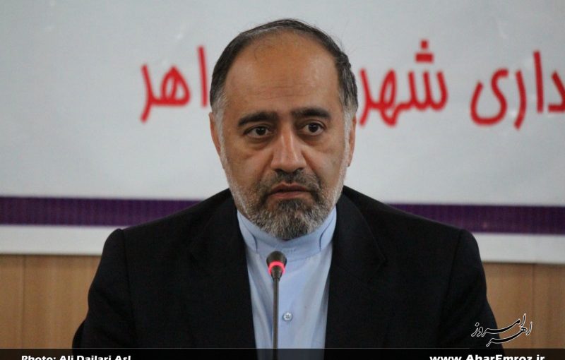 مردم اهر و هریس برای اهداف و برنامه های کاندیدا رای می دهند