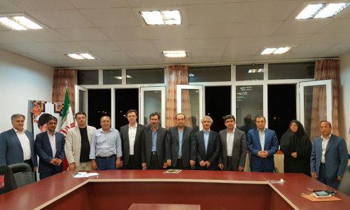 نشست صمیمی اعضای شورای اسلامی شهر اهر دوره های چهارم و پنجم و خبرنگاران برگزار شد