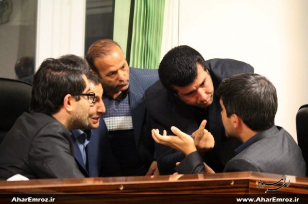 تصویری/ نشست علنی شورای اسلامی شهر اهر با محوریت انتخاب شهردار