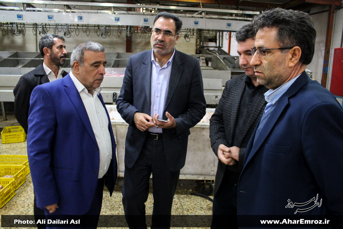 کشتارگاه صنعتی طیور اکبری اهر جزو کشتارگاه‌های بهداشتی آذربایجان شرقی است/ حمایت از طرح توسعه‌ای در کشتارگاه صنعتی اکبری