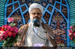 لبخندهای آمریکا را در قبال ایران حکم خنجر می‌دانیم/ ترامپ فکر می‌کند می‌تواند با شماره تماس دادن سر ملت و مسئولان ایران کلاه بگذارد