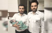 زایمان موفق در آمبولانس اورژانس ۱۱۵ در مسیر جاده اهر – کلیبر