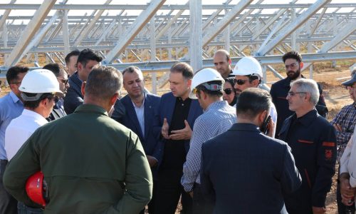 فاز نخست نیروگاه خورشیدی هریس در مسیر اتصال به شبکه سراسری